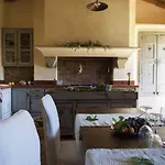 Le Hameau De Saparale מלון 4*
