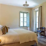 מלון Le Hameau De Saparale 4*