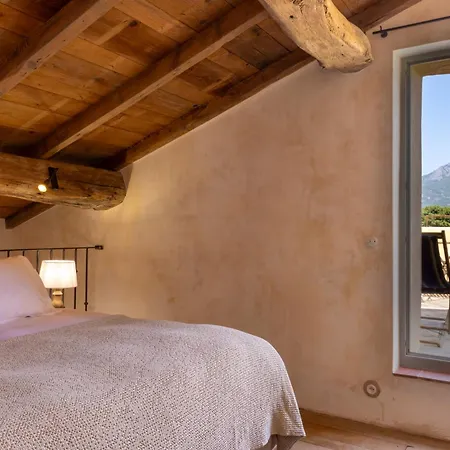 Le Hameau De Saparale