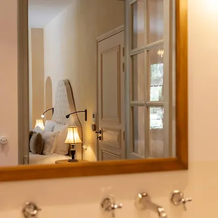 Le Hameau De Saparale