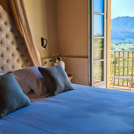 Le Hameau De Saparale