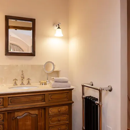 Le Hameau De Saparale 4*