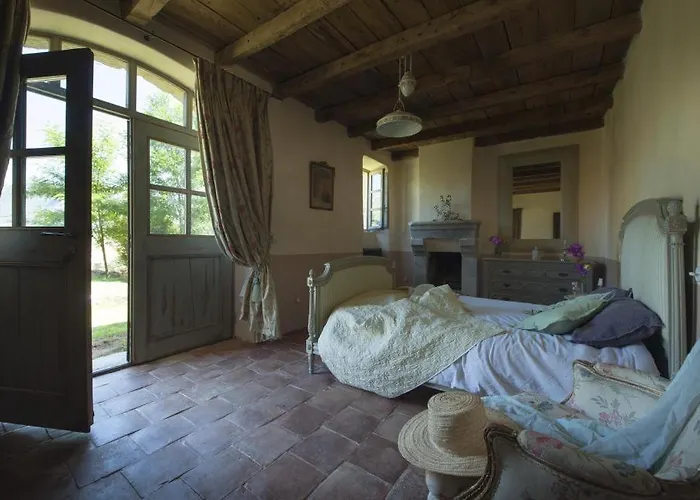 Le Hameau De Saparale 萨尔泰纳