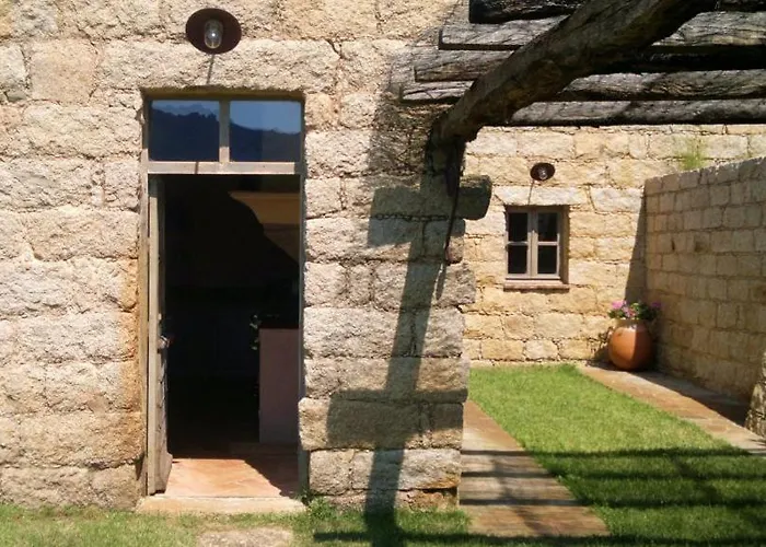 Le Hameau De Saparale 酒店 4*