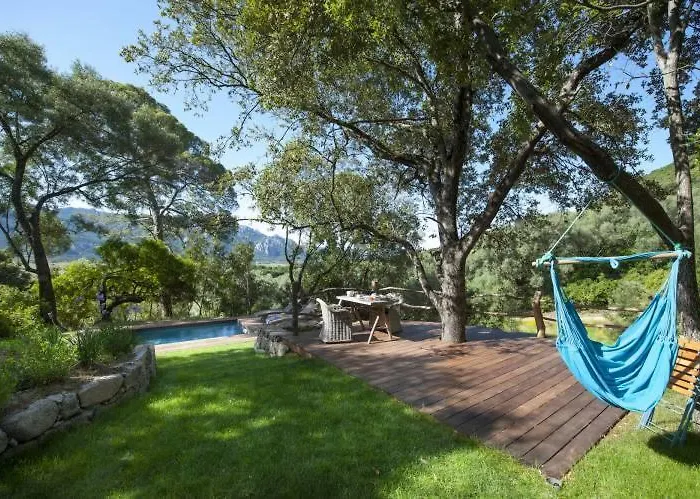 Le Hameau De Saparale