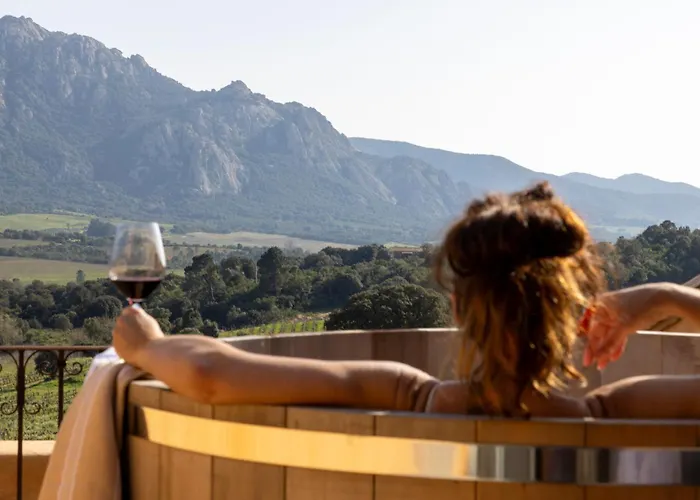 Le Hameau De Saparale 萨尔泰纳