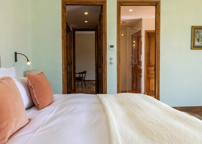 Le Hameau De Saparale 4*