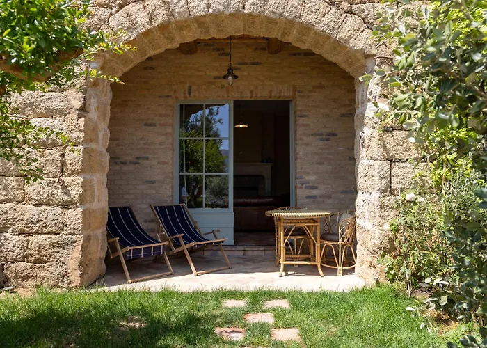 Ξενοδοχείο Le Hameau De Saparale 4*