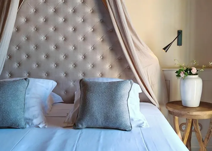 Le Hameau De Saparale