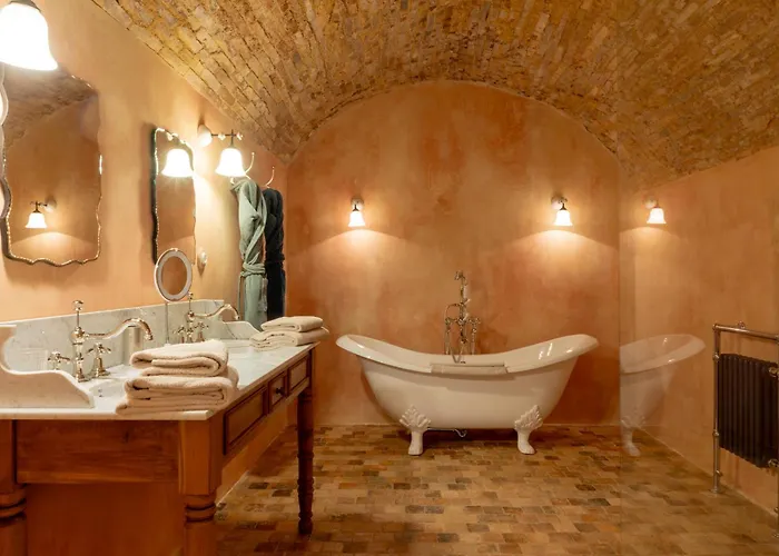 Le Hameau De Saparale 酒店 萨尔泰纳