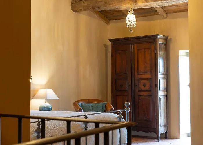 Ξενοδοχείο Le Hameau De Saparale 4*