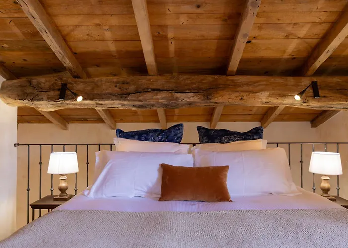 Le Hameau De Saparale