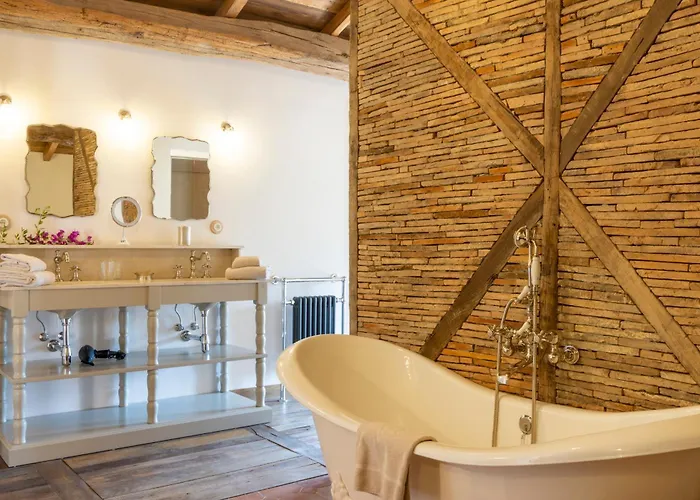Le Hameau De Saparale Ξενοδοχείο