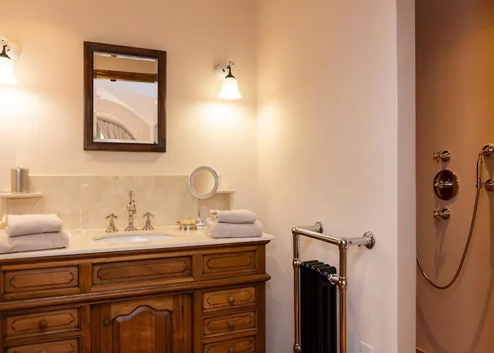 Le Hameau De Saparale 4*